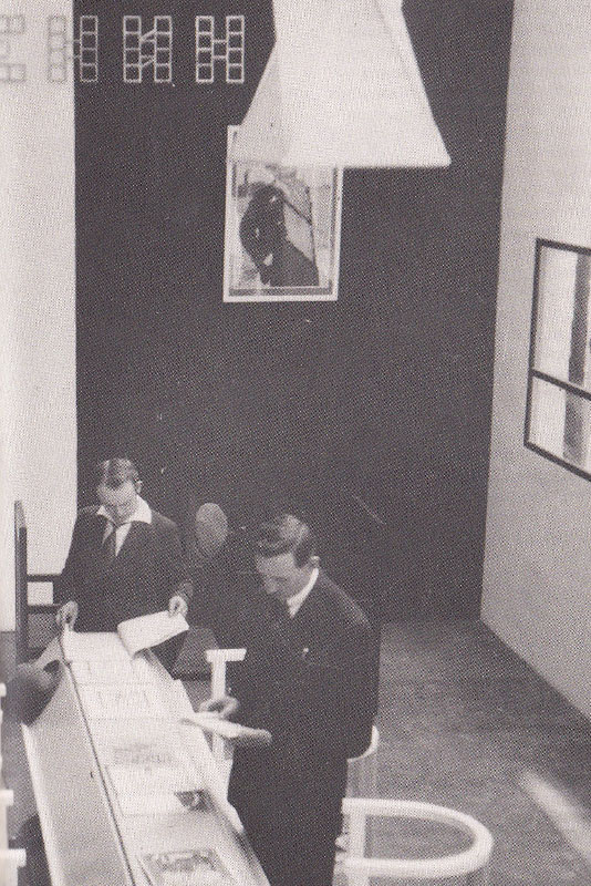 Советский павильон на выставке в Париже в 1925 г.